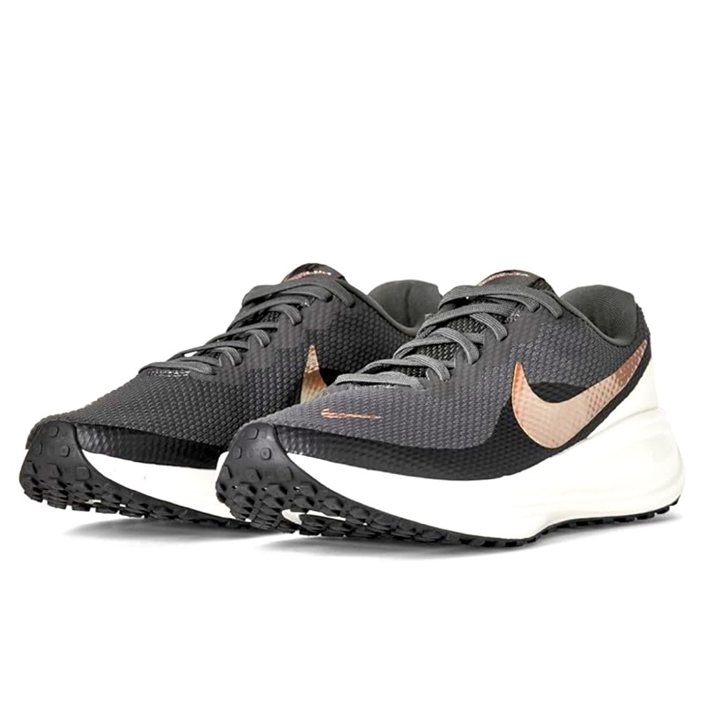 Nike Women’s Revolution 8 Road Running Shoes